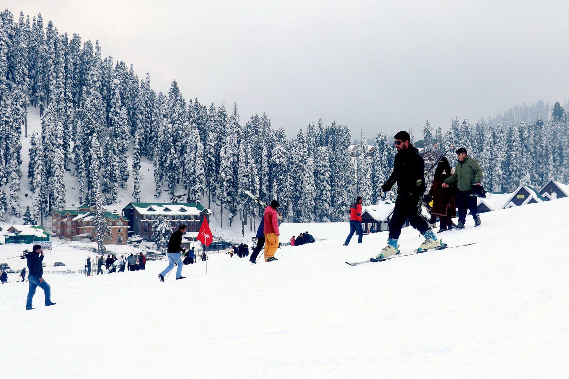Winter Kashmir Snow Escape